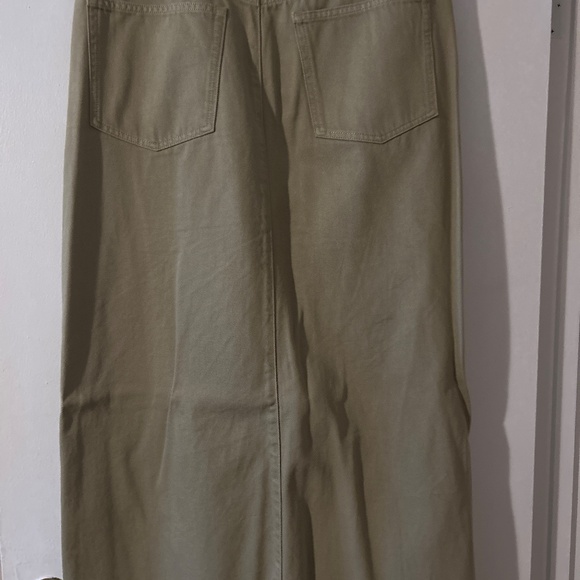J.Crew Classic denim maxi skirt in khaki NWT. Size 31 - Picture 4 of 9